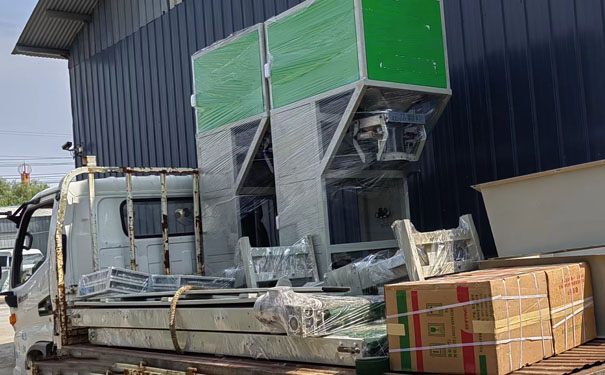 大米包裝設(shè)備 大米包裝設(shè)備